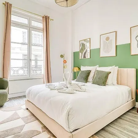 Proche Place Du Trocadero - Pompe Appartement Parijs